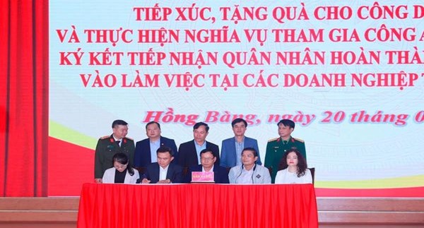 Mô hình “Ký kết tiếp nhận quân nhân xuất ngũ về đào tạo nghề và làm việc tại doanh nghiệp” của Lực lượng vũ trang quận Hồng Bàng