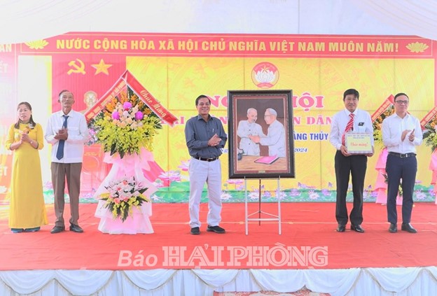 Sôi nổi Ngày hội Đại đoàn kết toàn dân tộc tại thôn Đông Lôi 2,  xã Thắng Thủy (huyện Vĩnh Bảo)